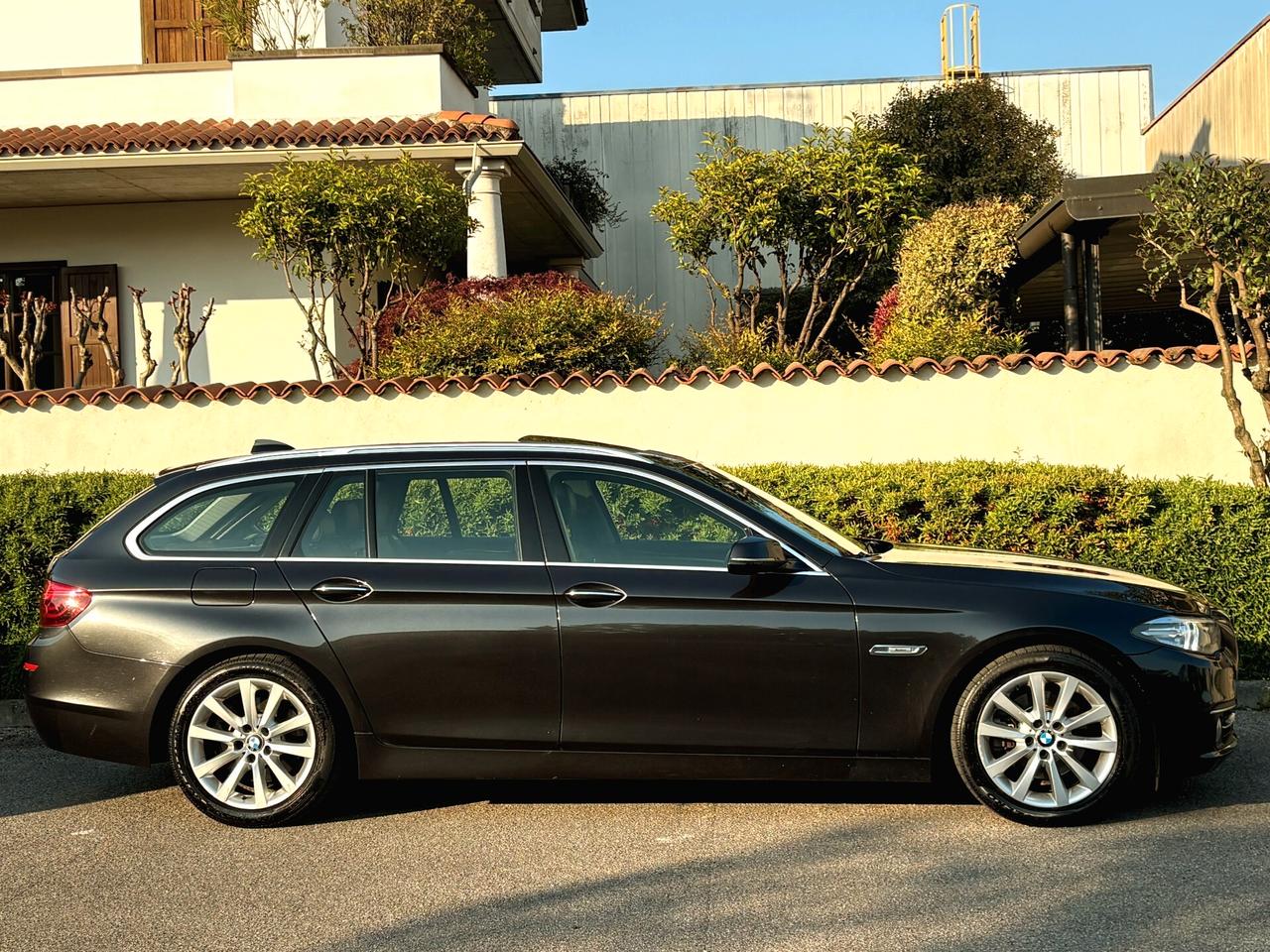 BMW 520 sw Xd - EURO 6-Pelle,Nav,Tetto-178000km-FULL