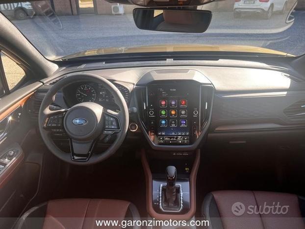 Subaru Forester 2.0i e-Boxer MHEV CVT Lineart...