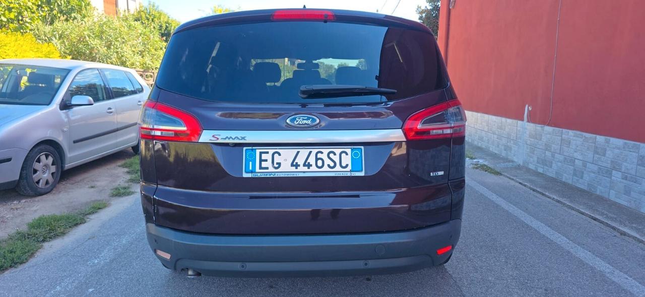 Ford S-Max 2.0 TDCi 163CV Titanium DPF 7 posti