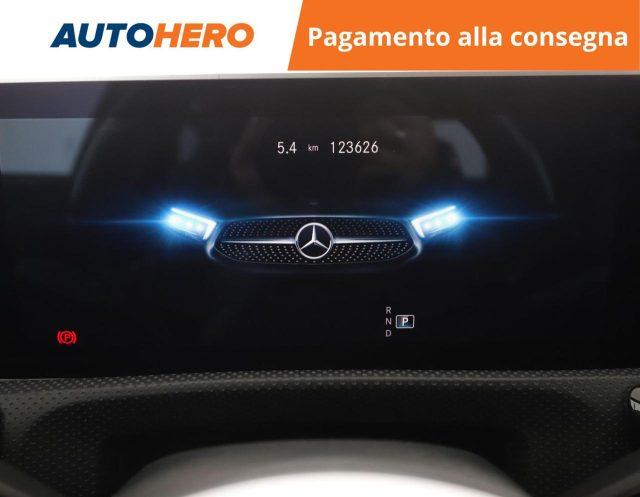 MERCEDES-BENZ A 180 Automatic Sport