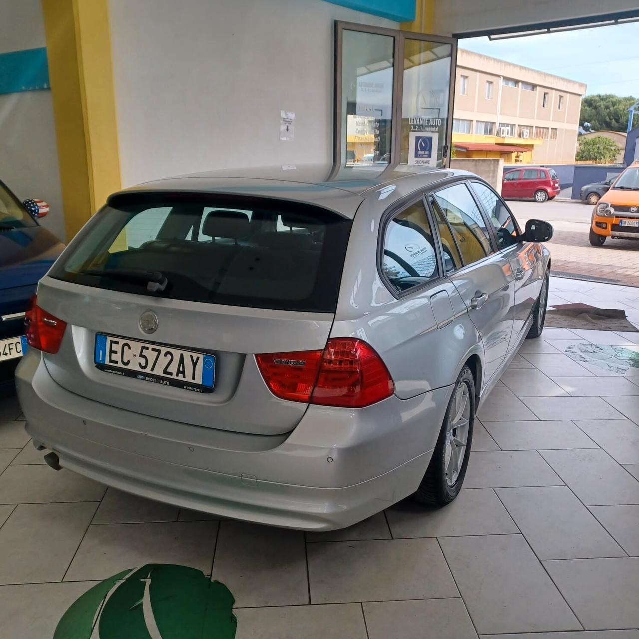 182.880KM BMW SERIE 3 2.0 TDI SW AUTOMATICA