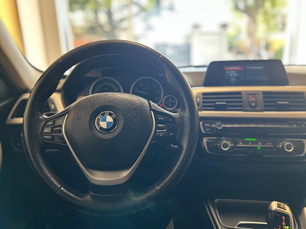 Bmw 320 320d xDrive Touring Business Advantage auto 190cv *** AUTOMATICA * 4X4 ***