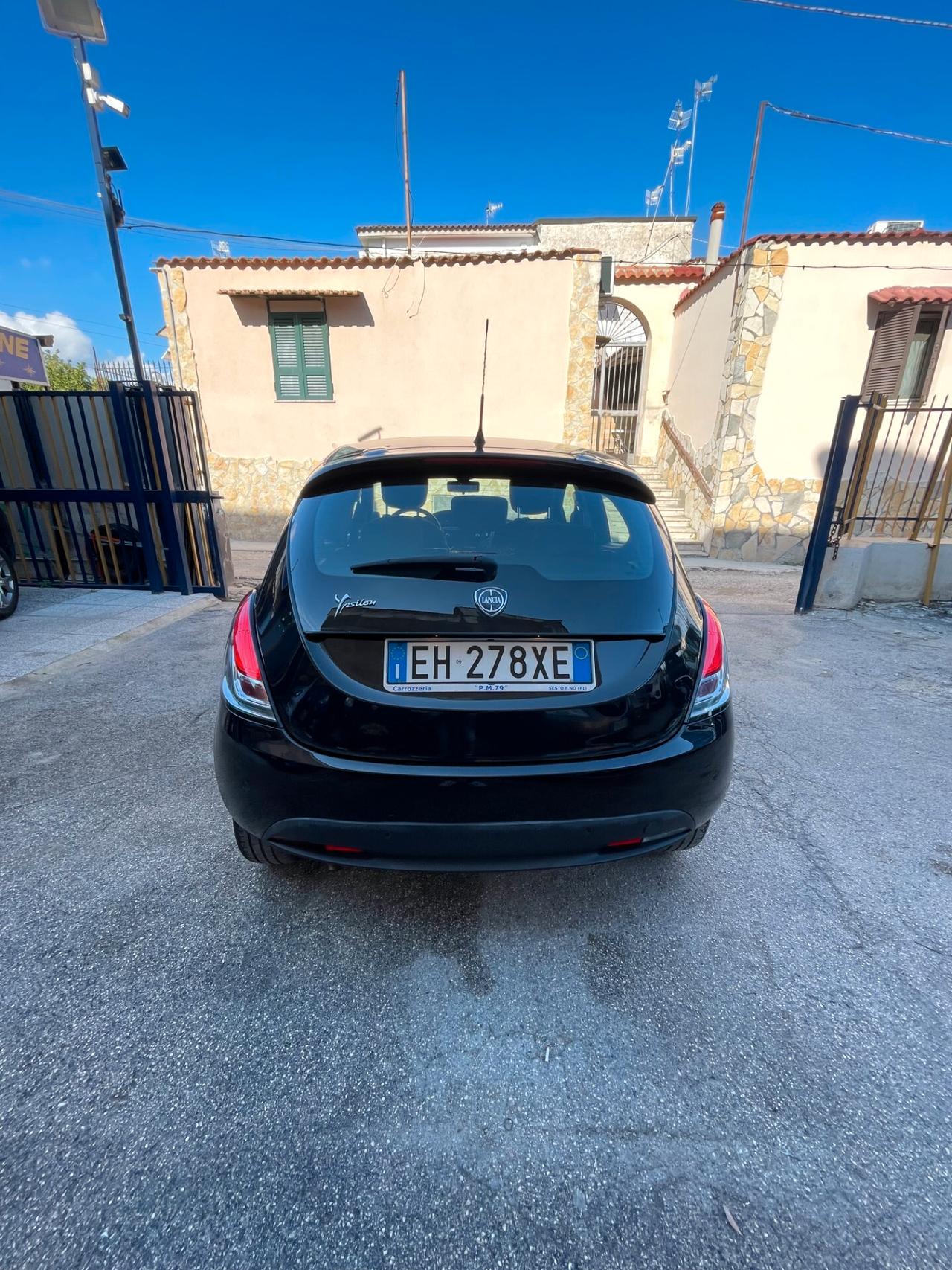 Lancia Ypsilon 1.2 69 CV Platinum EURO 5