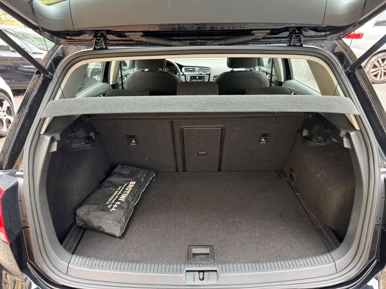 Volkswagen Golf 1.6 TDI 5p. Highline BlueMotion GARANZIA 1 ANNO