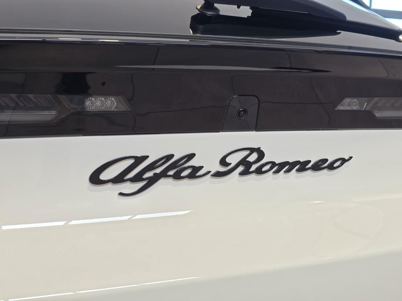 Alfa Romeo Junior 1.2 136 CV Hybrid eDCT6 Speciale