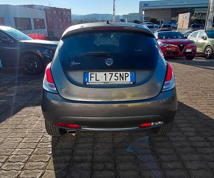 Lancia Ypsilon 1.3 MJT 16V 95 CV 5 porte S&S Silver