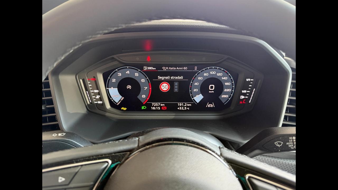 AUDI A1 II 2022 allstreet - A1 allstreet 30 1.0 tfsi Business 116cv