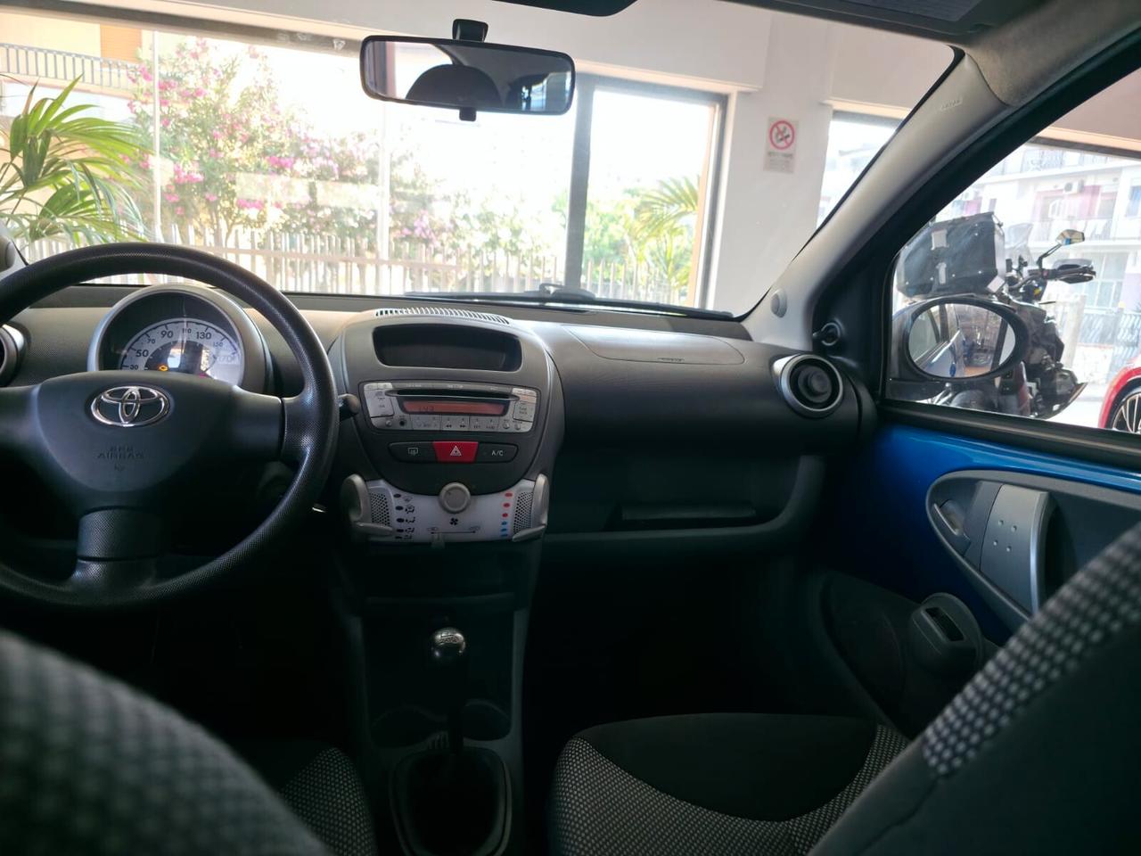 Toyota Aygo 1.0 5p 100000km 2011 tua a 100/mese