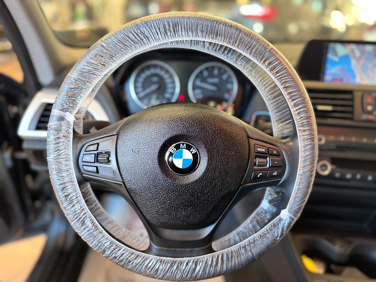 Bmw 118 118d 5p. Unique