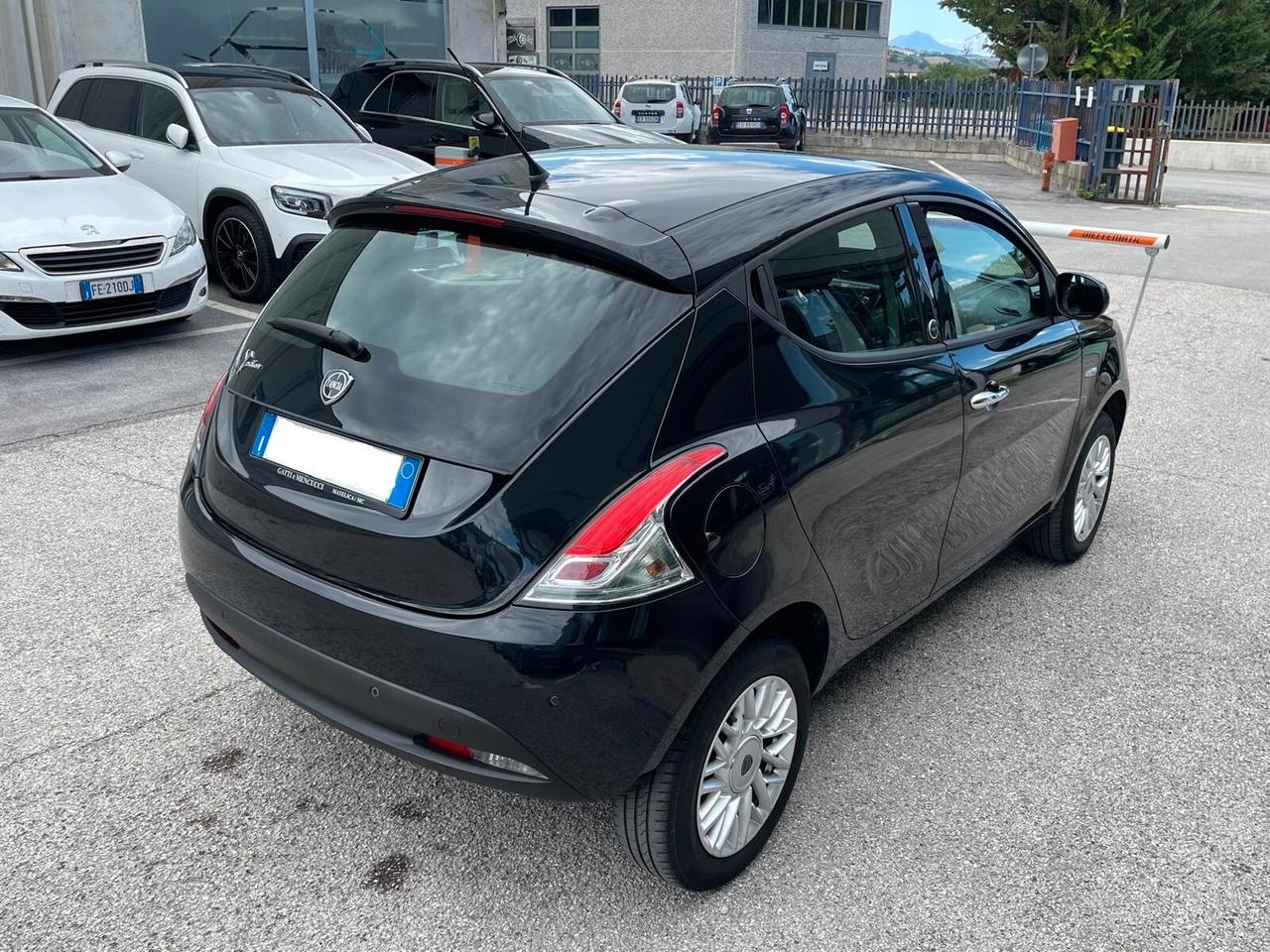 Lancia Ypsilon Ecochic Benz/Metano - Uniprop. - KM Reali