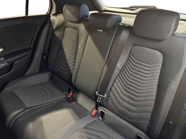 MERCEDES-BENZ A 250 e hybrid EQ Progressive Advanced