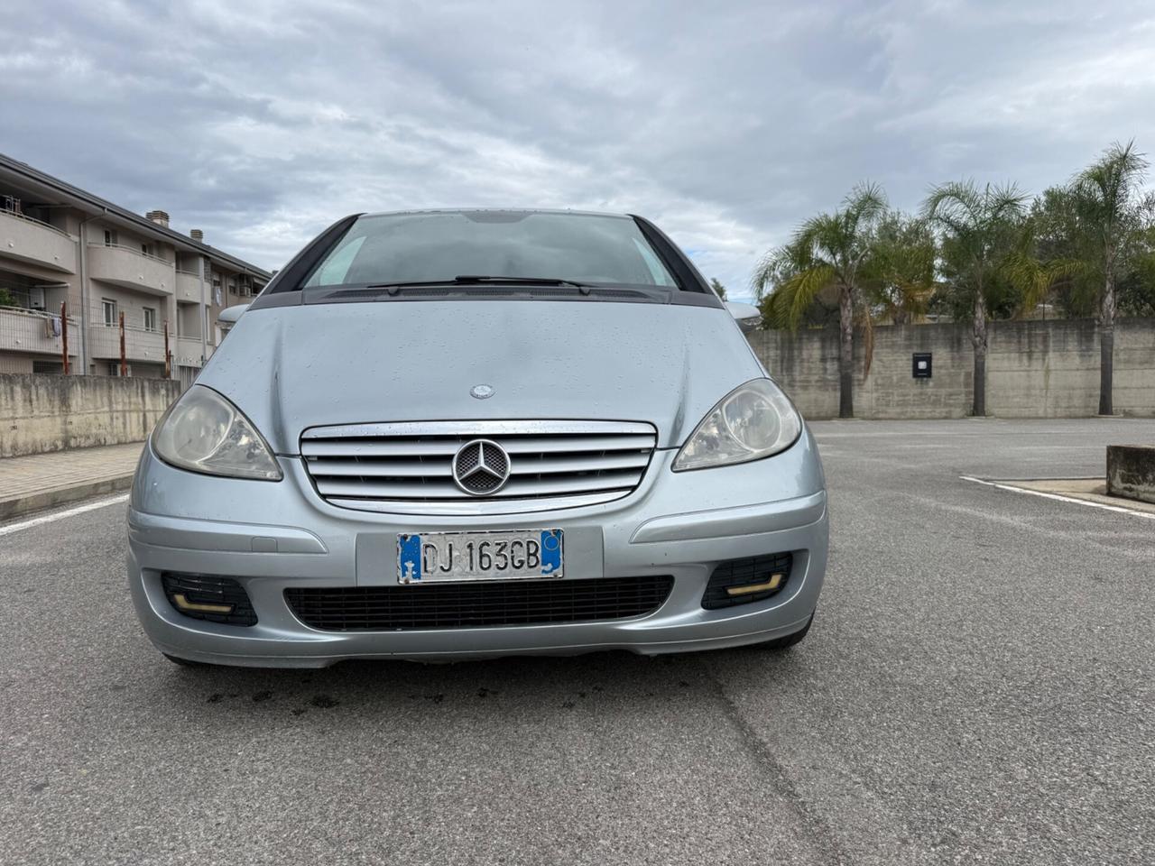 Mercedes-benz A 180 automatica