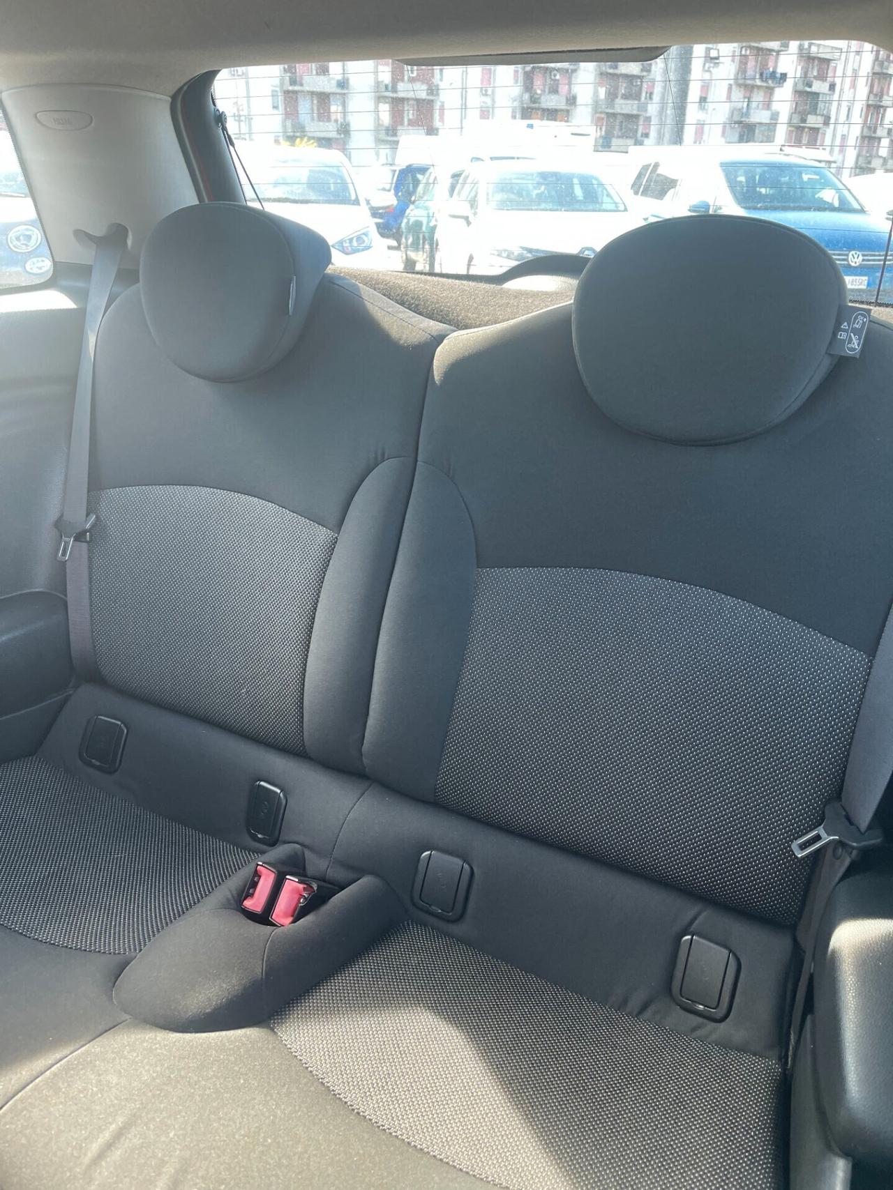 Mini Cooper D 1.6 Diesel