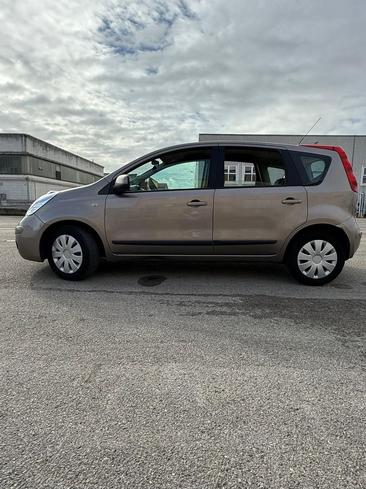Nissan Note 1.4 16V Acenta 150000 km