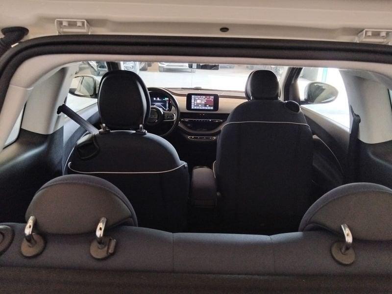 FIAT 500 500e Berlina 42 kWh Passion