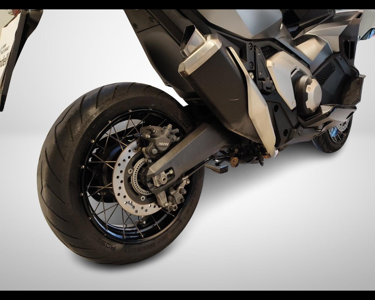 Honda X-ADV 750 - ABS DCT