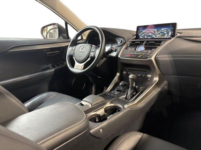 LEXUS NX 300 Hybrid 4WD Sport