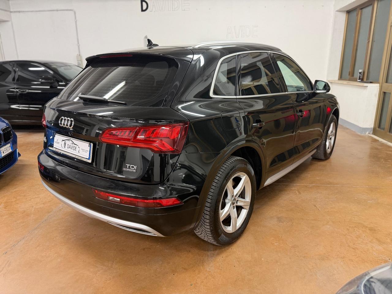 Audi Q5 40 TDI quattro S tronic Business Sport
