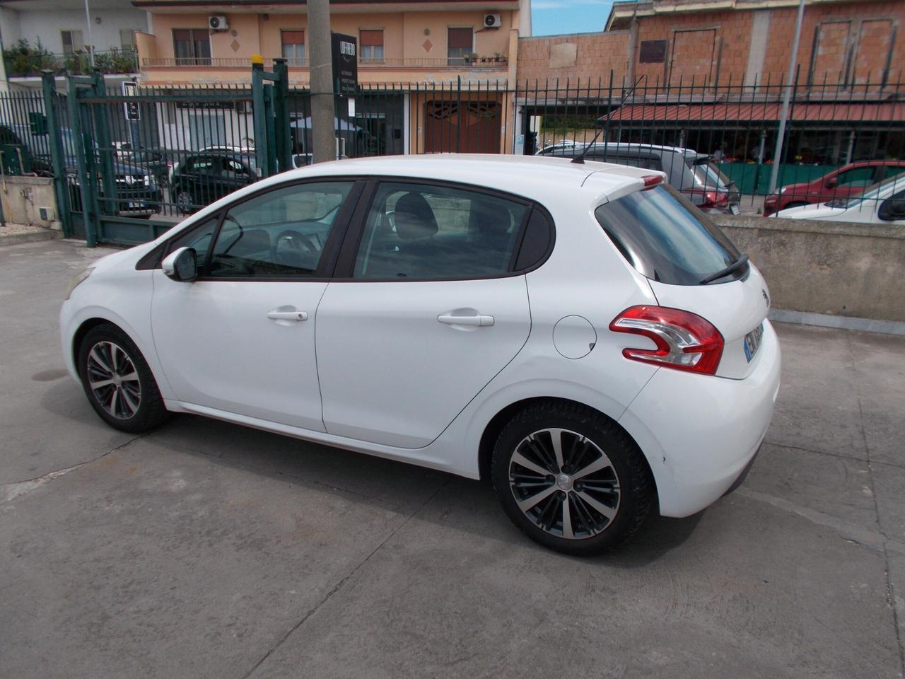 Peugeot 208 1.2 VTi 82 CV 5 porte Access