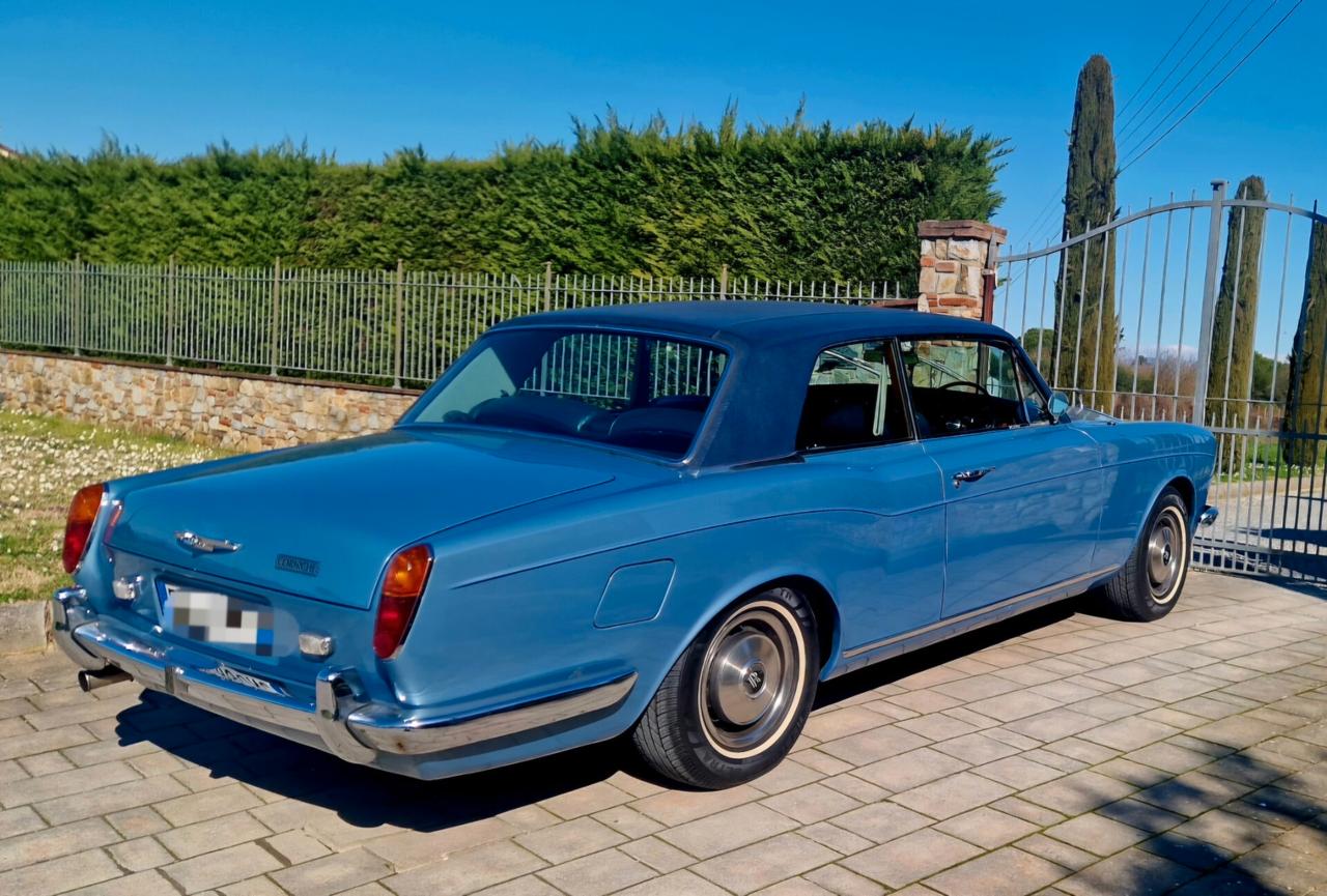 Rolls Royce Corniche Coupe book service