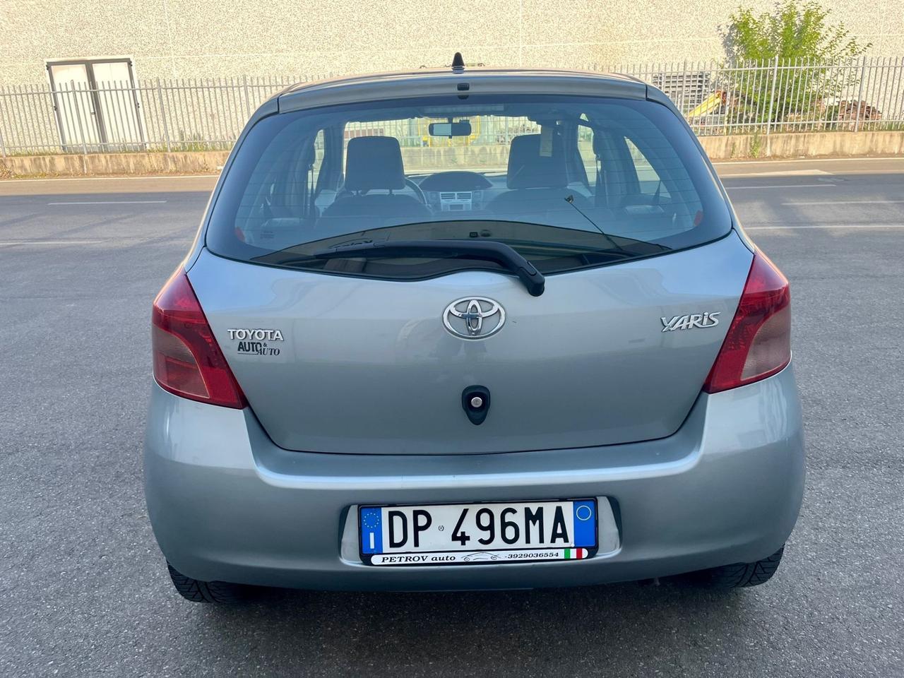 Toyota Yaris 1.3benz 2008 138.000km per neopatentati