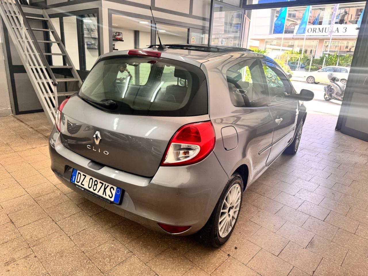 Renault Clio 1.5 DCi 86 Cv 3P. Luxe - 2009