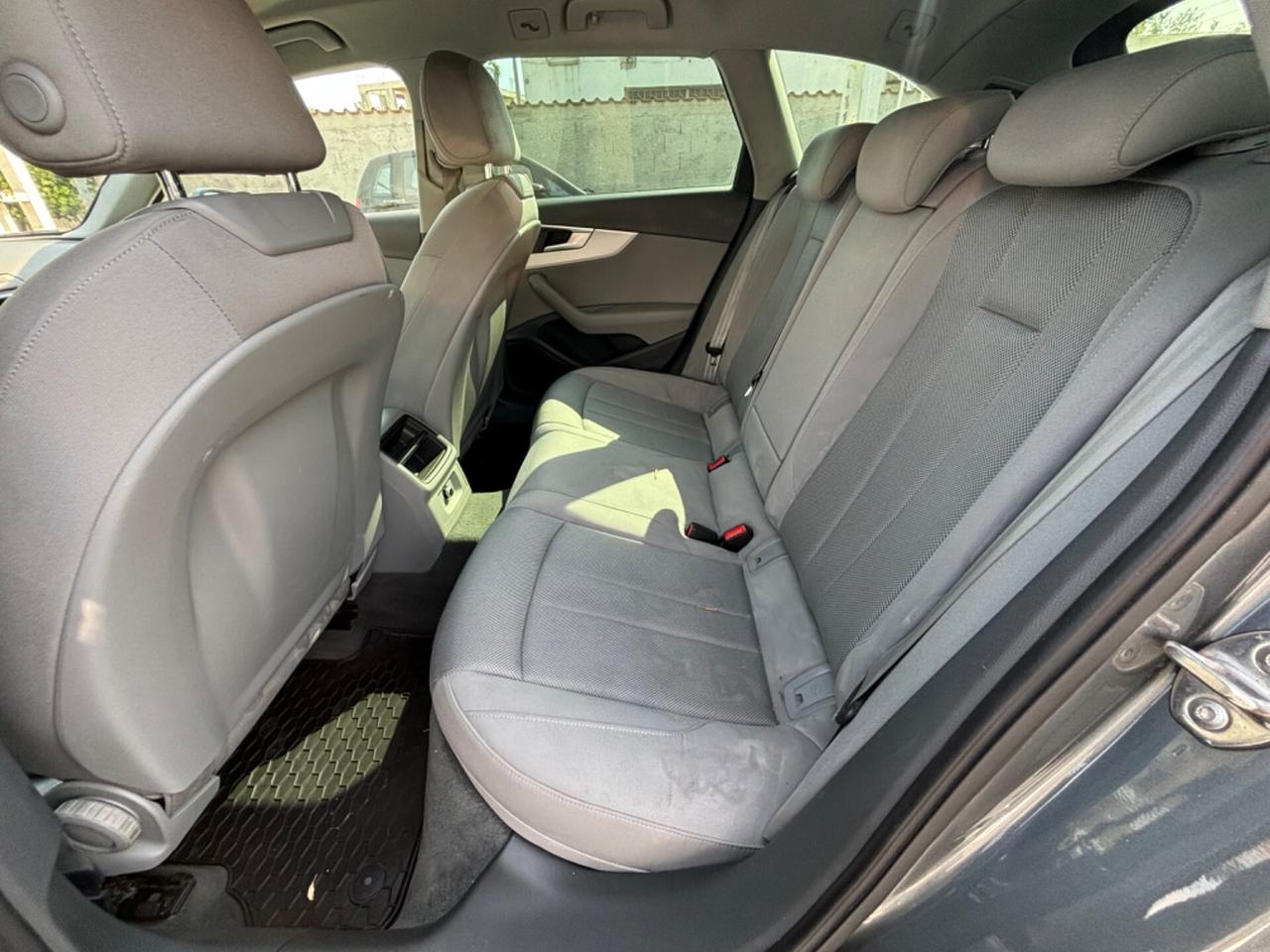 AUDI A4 AVANT 2.0 TDI BUSINESS 150 CV S-TRONIC