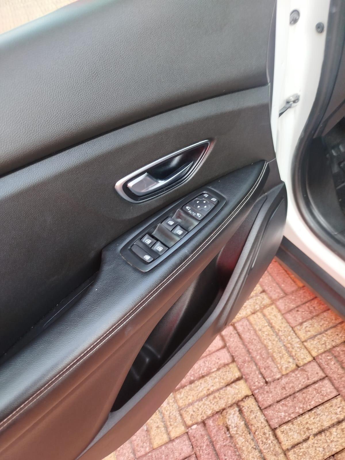 Renault Scenic Scénic dCi 8V 110 CV EDC Energy Bose