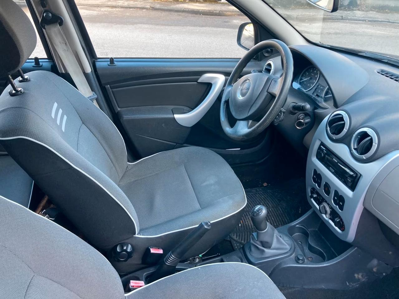 Dacia Sandero 1.2 16V LIVE-CLIMA