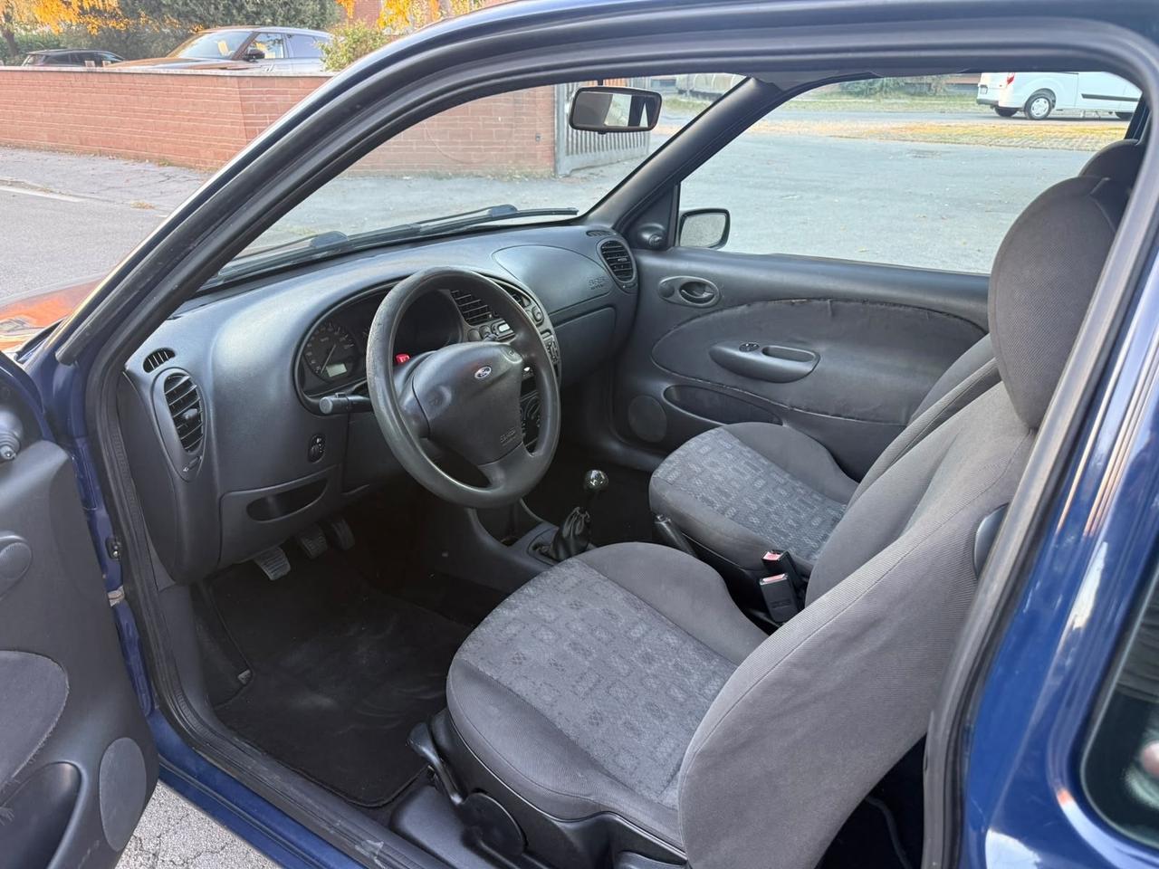Ford Fiesta 1.2i 16V cat 3 porte Zetec