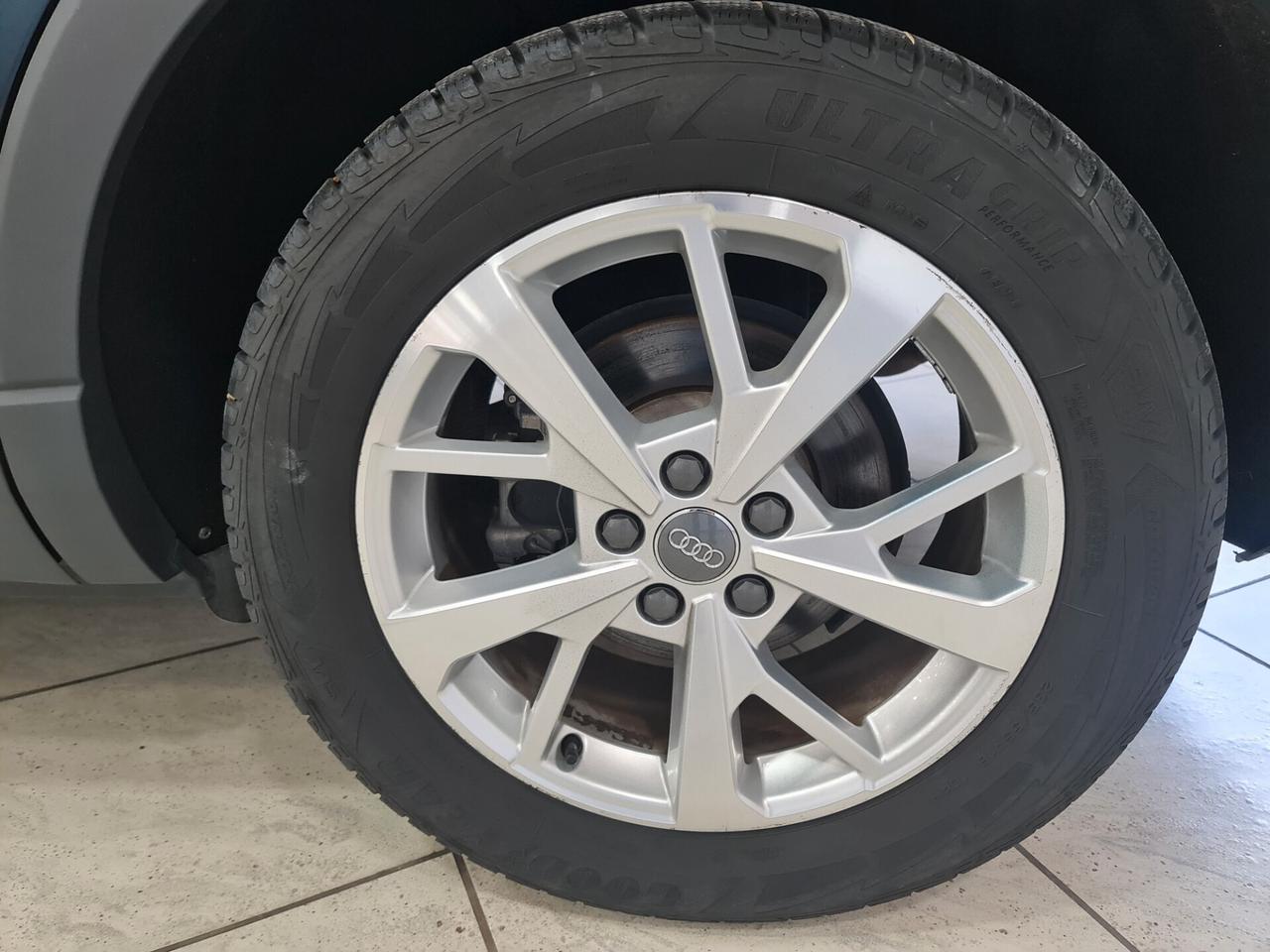 Audi Q3 35 TDI S tronic Business