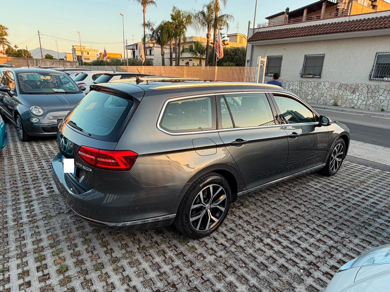 Volkswagen Passat Variant 2.0 TDI Highline BlueMotion Technology-08/2016
