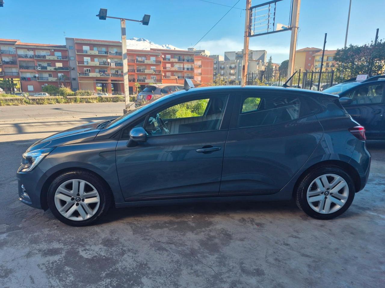 Renault Clio TCe 90 CV 5 porte IVA ESPOSTA