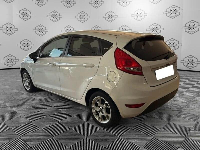 Ford Fiesta 1.4 TDCi 70CV 5 porte Titanium