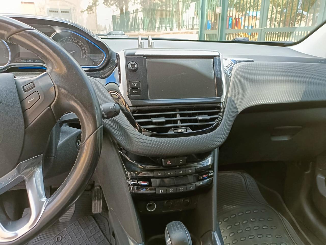 Peugeot 2008 1.6 e-HDi 92 CV Stop&Start Allure