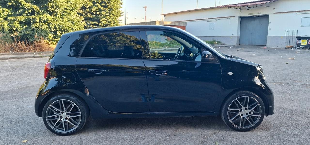 Smart ForFour 90 0.9 Turbo twinamic Brabus Style