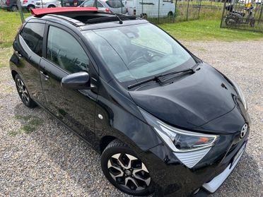 Toyota Aygo Connect 1.0 VVT-i 72 CV 5 porte x-clusiv