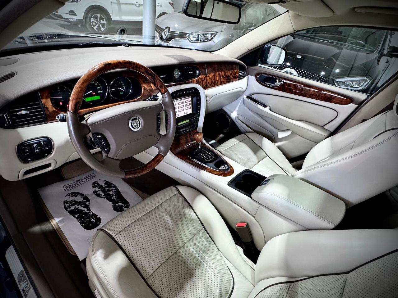 Jaguar XJ Sovereign