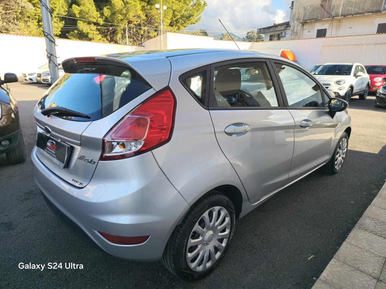 Ford Fiesta 1.5 TDCi 75CV 5 porte