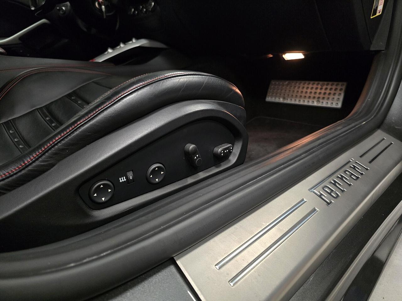 Ferrari F12 Berlinetta 6.3 740CV V12 SERVICE BOOK FERRARI COMPLETO_ APPENA TAGLIANDATA 08\26 _ KM CERTIFICATI _ CARBONIO _ SEDILI DAYTONA _ GARANZIA 12 MESI