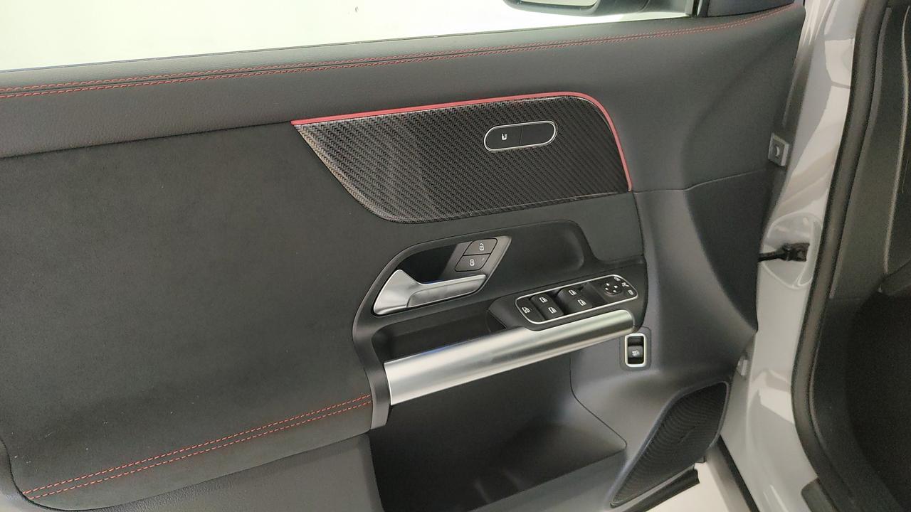 Mercedes-Benz Mercedes-AMG GLA 35 4MATIC