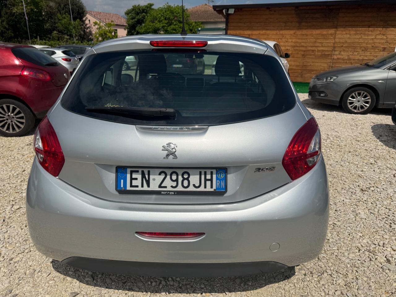 Peugeot 208 1.2 VTi 82 CV 3 porte full optional