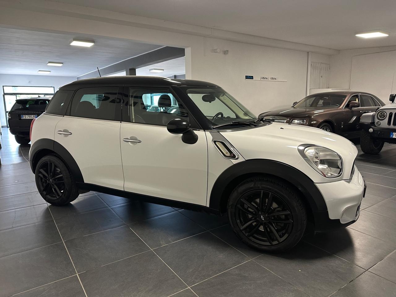 MINI COUNTRYMAN COOPER SD 2.0 AUTOMATICA 143CV