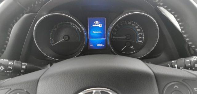 TOYOTA Auris 1.8 Hybrid Business