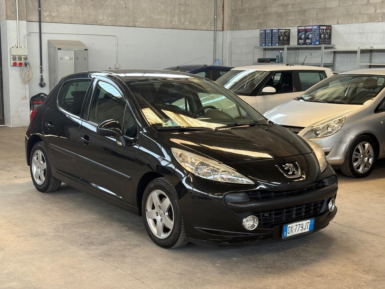 Peugeot 207 1.4 8V 75CV 5p. Energie Sport ECO GPL