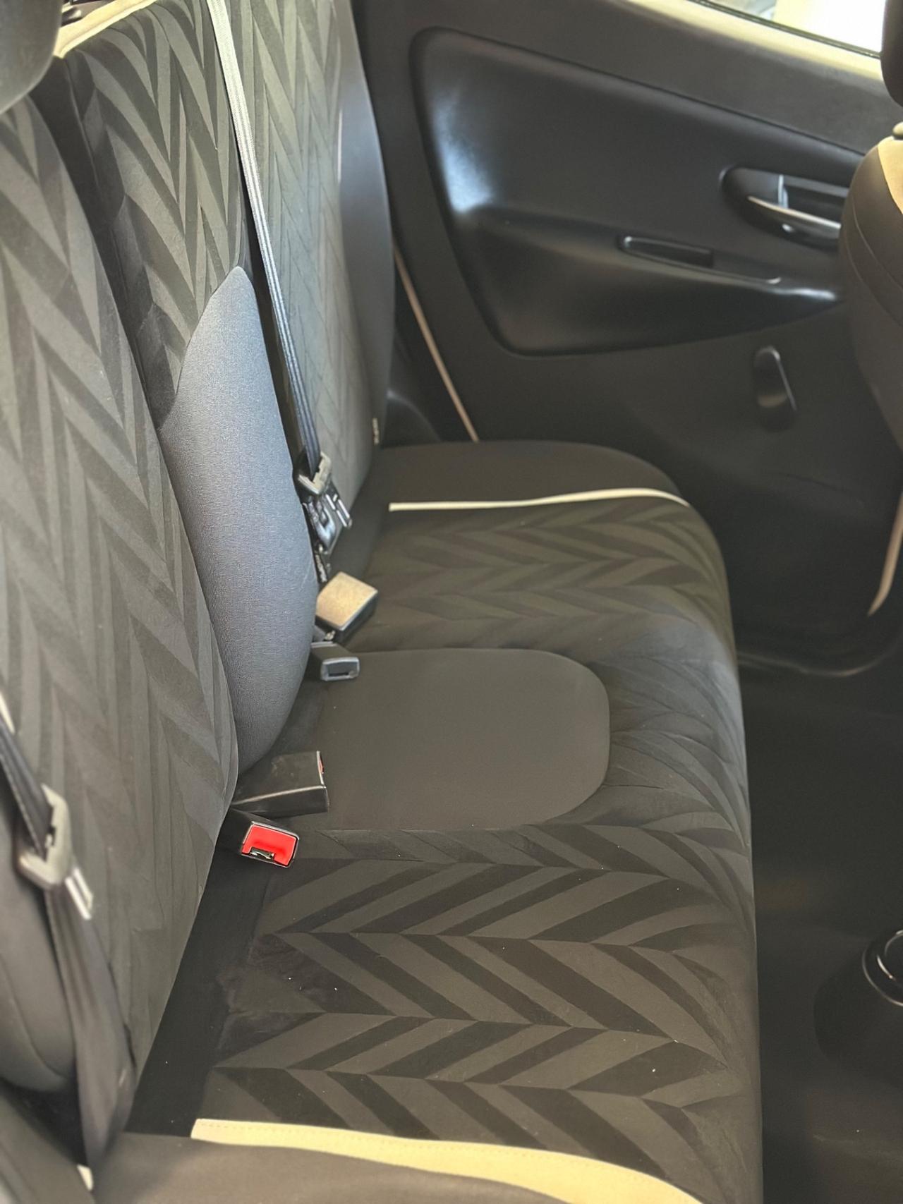 Lancia Ypsilon 1.2 69 CV 5 porte GPL Ecochic Gold