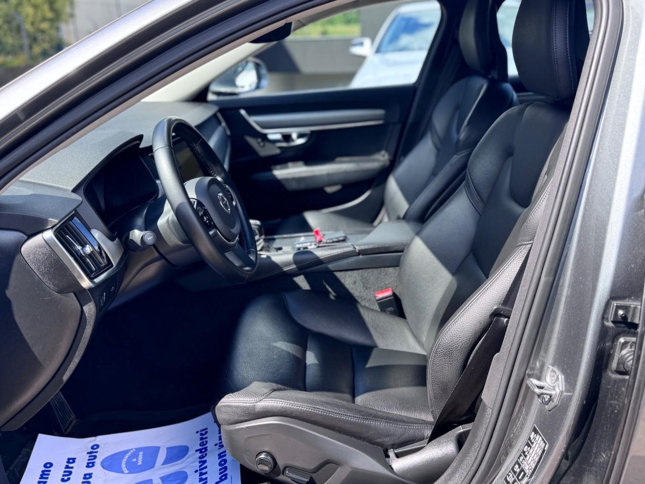 Volvo V90 D4 Automatica Momentum 2.0 Diesel 190cv