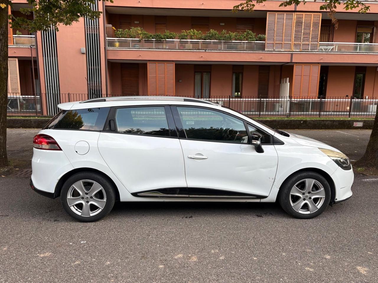 Renault Clio Sporter 1.5 dCi 8V 75CV Live