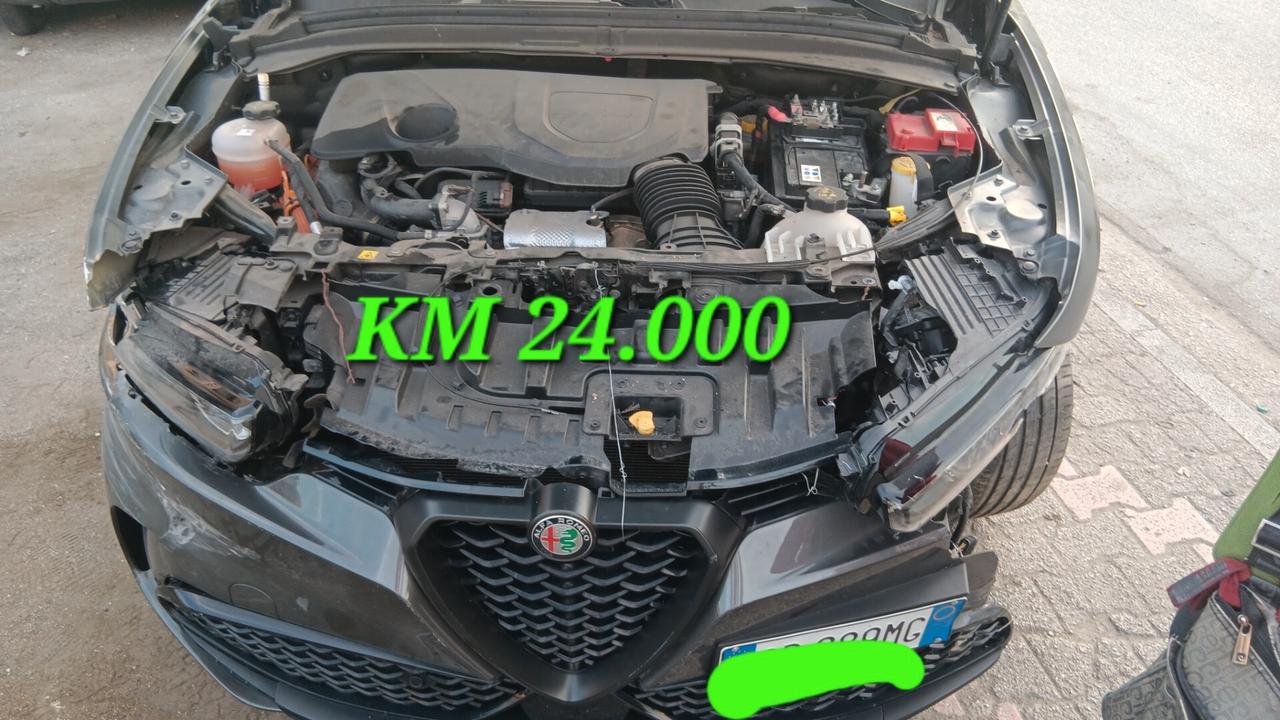Alfa Romeo Tonale Q4 280CV INCIDENTATA SINISTRATA MONDIALCARS 023