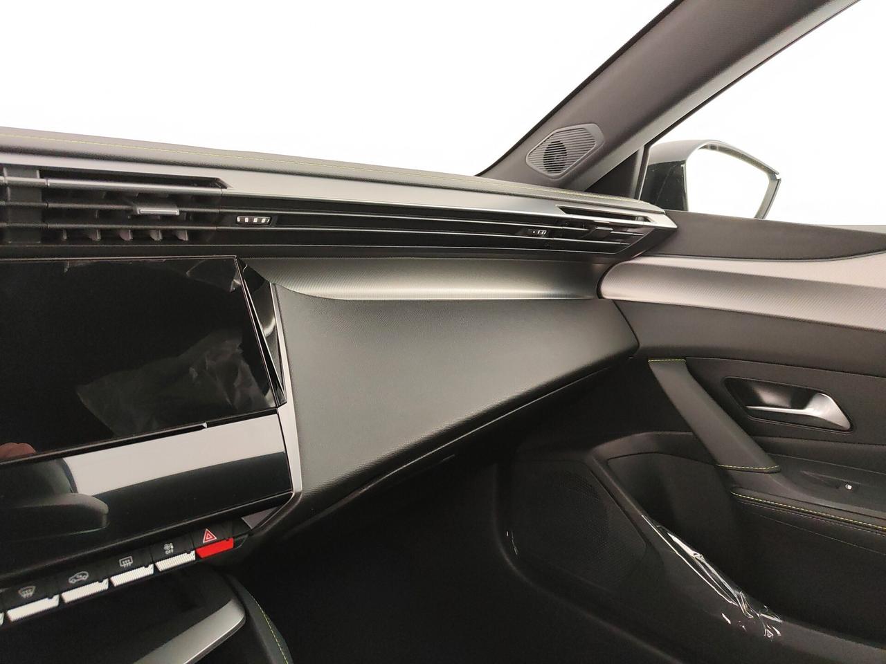 Peugeot 408 Hybrid 136 e-DCS6 GT